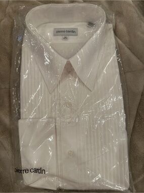 Pierre Cardin Men’s White Pleated Front Dress Shirt